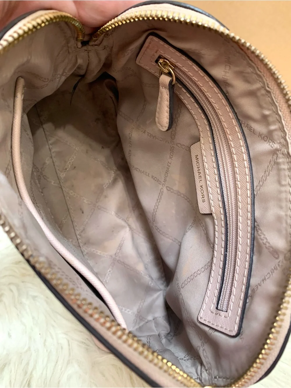Michael Kors Soft Pink Saffiano Leather Charm Dome Chain Crossbody - Picture 13 of 16